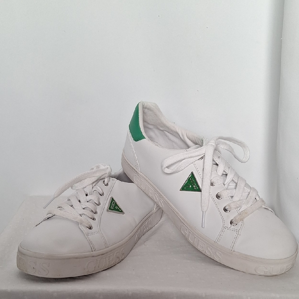 Guess White  Sneakers with Kelly Green Details Size 11